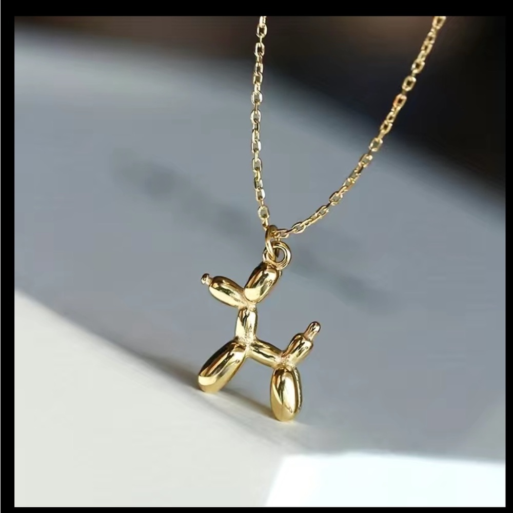🆕🎈🐶 Balloon Dog Necklace, New in Package